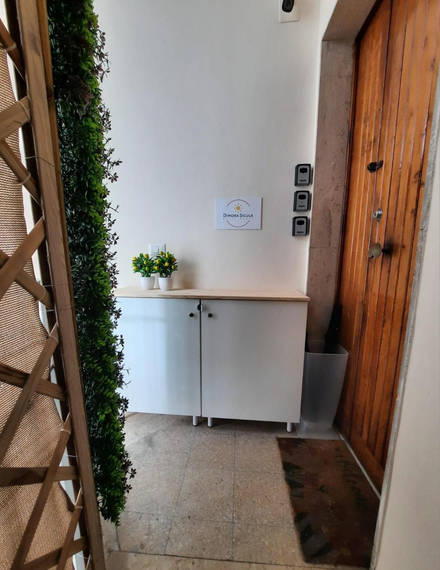 Dimora Sicula Guest House 卡塔尼亚 外观 照片